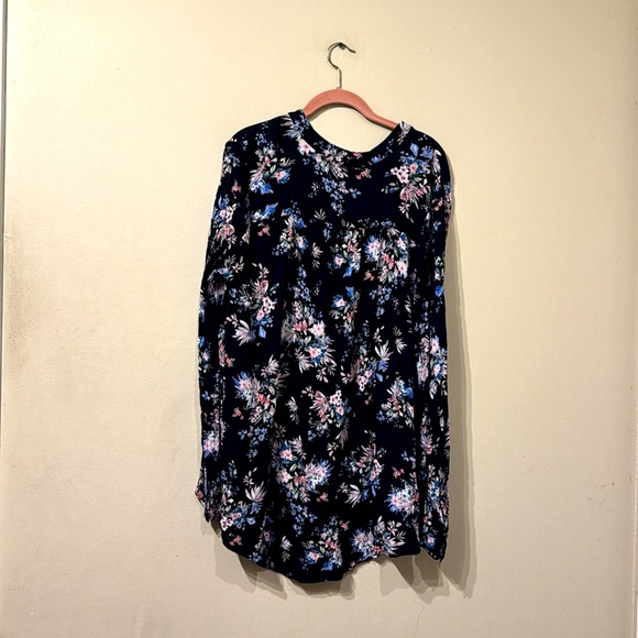 Free People Button Up V Neck Floral Print Blouse sz M Hi Low Hem Long Sleeve - Picture 2 of 7